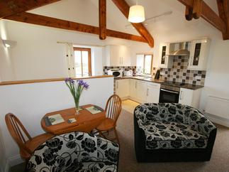 Louie Holiday Cottage