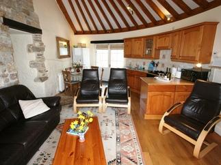 Dolphin Cottage is in St Austell, Cornwall