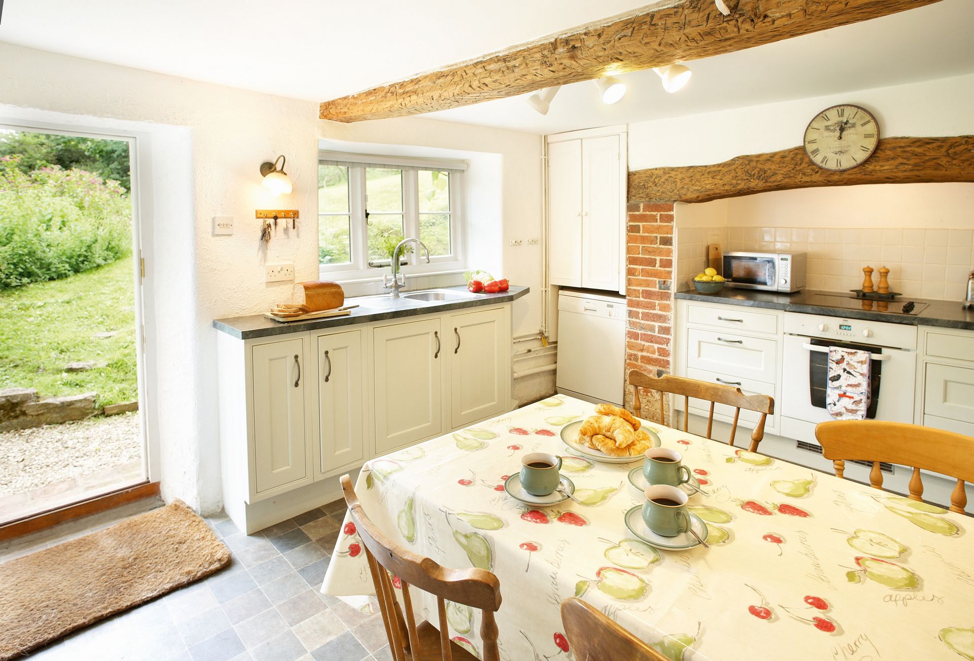Magna Cottage is located in Shaftesbury and surrounding villages