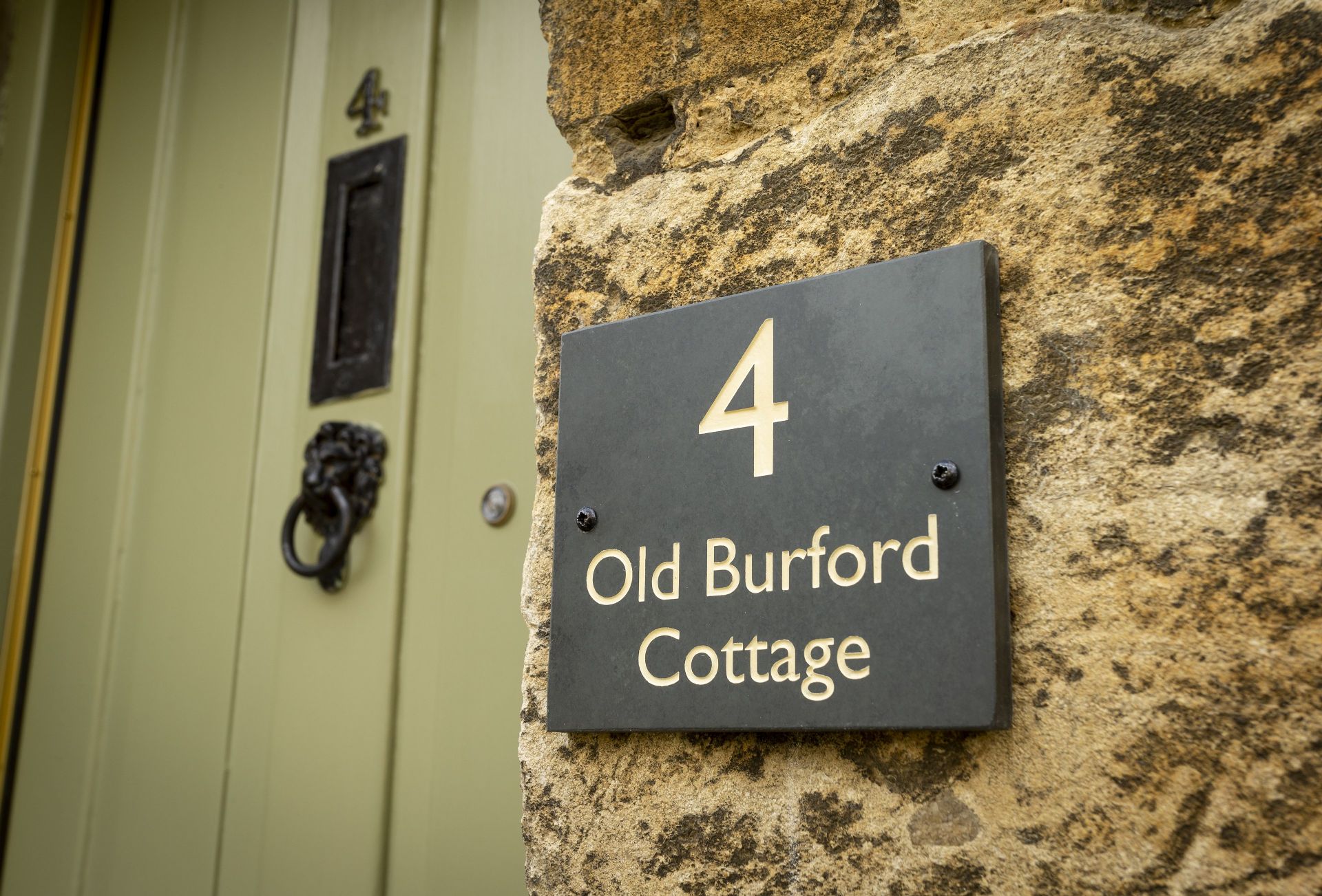 Old Burford Cottage sleeps 4