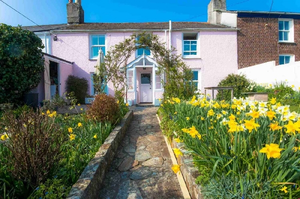 Camellia Cottage is located in St Mawes
