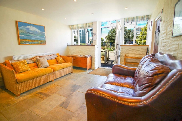 Turnpike Cottage price range is from just £409