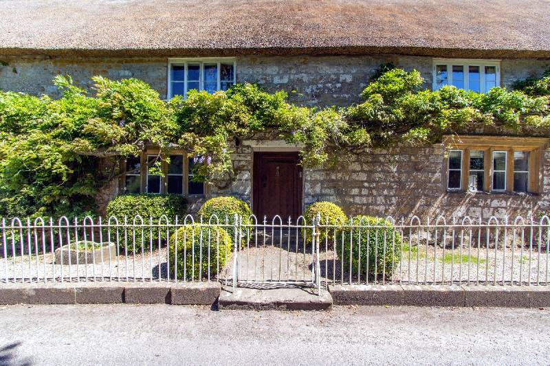Atherstone Farmhouse and Cottage, Dillington Estat price range is 1638 - £ 7392