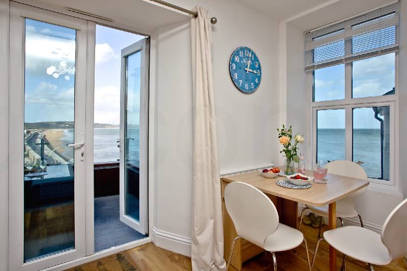 6 At The Beach is located in Torcross