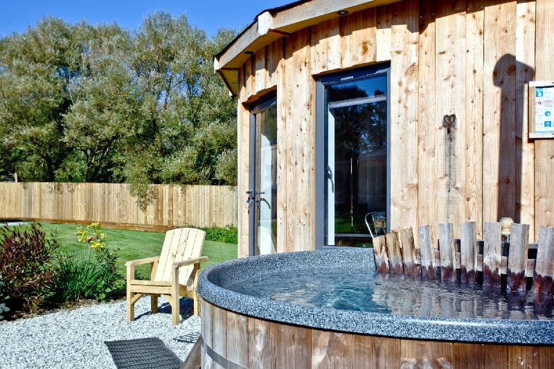 The Ember Room Roundhouse, East Thorne sleeps 4