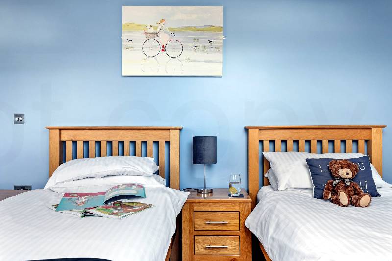 The Penthouse, 16 At The Beach is in Torcross, Devon