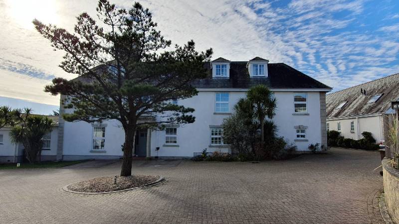 The Manor, Porthkidney Sands price range is 511 - £ 2500