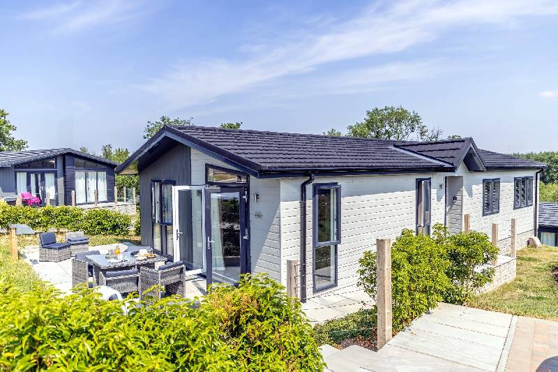 Rose Lodge, 21 Roadford Lake Lodges is in Lifton, Cornwall