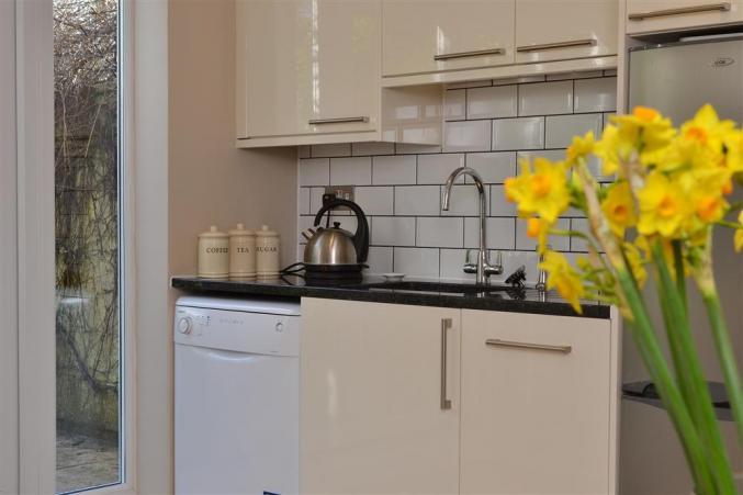 2 Knoll Cottages price range is see website for latest offers