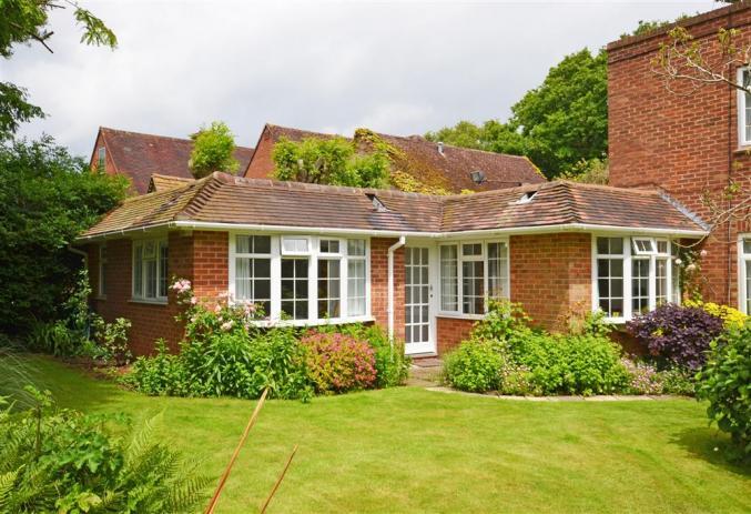 Greencroft Annexe is located in Lymington