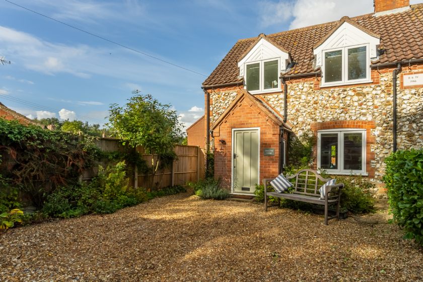 Cherry Tree Cottage (GB) (4) is located in Great Bircham