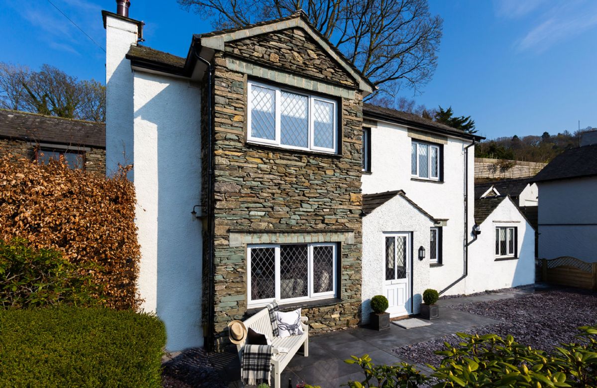 Lexington House is located in Bowness-on-Windermere