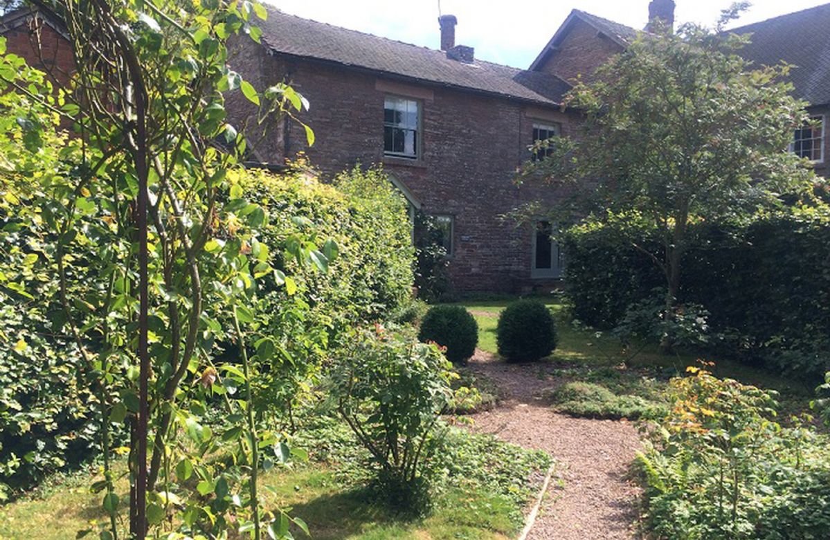 Woodlands Cottage is located in Docklow