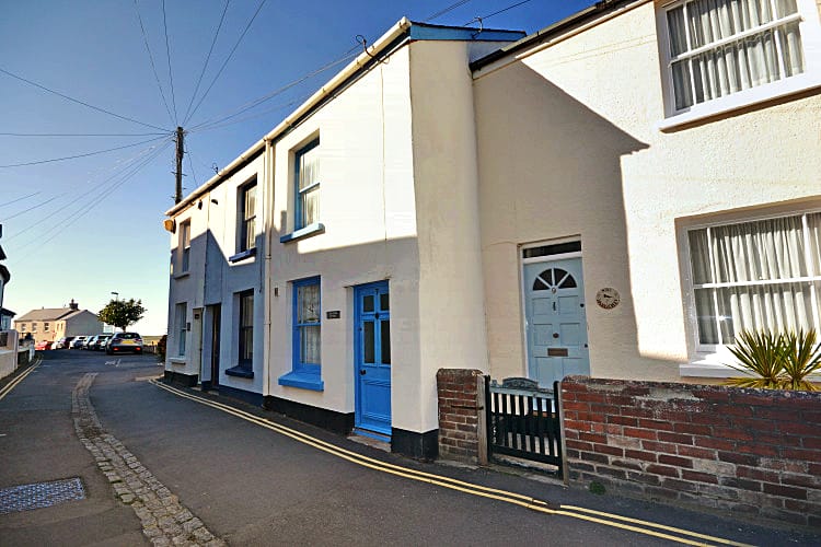 Waterside Cottage is located in Appledore