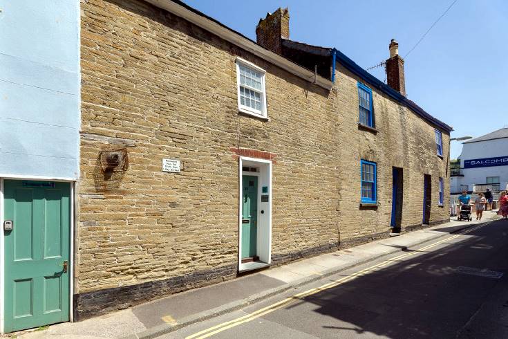 Seahorse Cottage (30 Fore Street) is in Salcombe, Devon