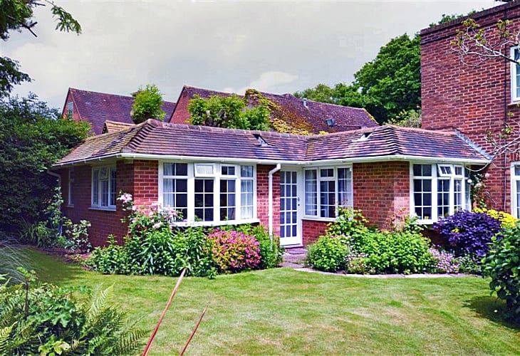 Greencroft Annexe is located in Lymington