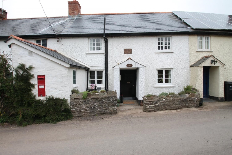 Syms Cottage a holiday cottage rental for 4 in Cutcombe, 