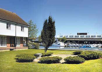 Peninsula-Cottages