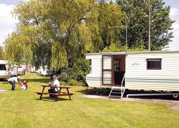 Broadland-Holiday-Village