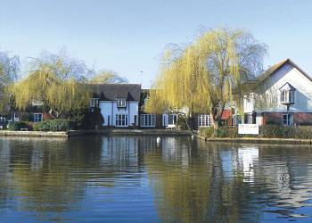 Peninsula-Cottages