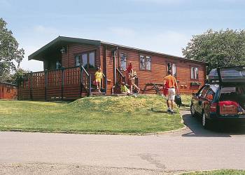 Crowhurst-Park-Lodges