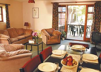 Peninsula Cottages
