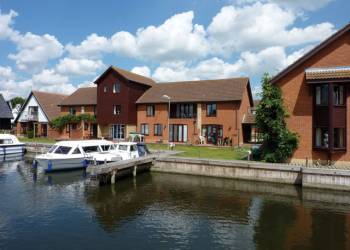 Ferry-Marina