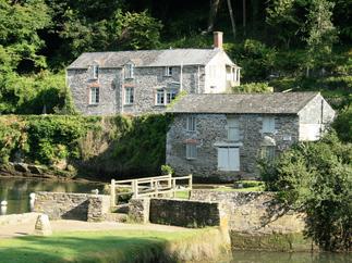 Pont House a holiday cottage rental for 6 in Fowey, 