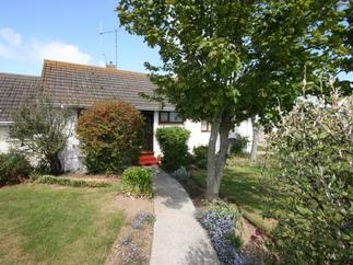 Sunnynook a holiday cottage rental for 2 in Newquay, 