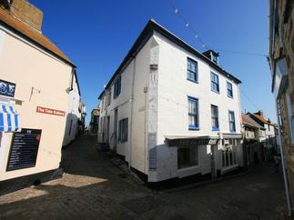 Victory Cottage a holiday cottage rental for 4 in St Ives, 
