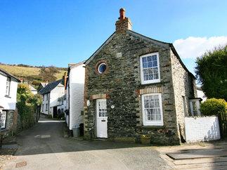 White Pebble Cottage a holiday cottage rental for 4 in Port Isaac, 