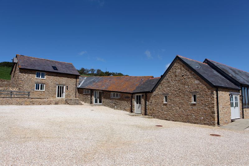 Clayhanger Lodge a holiday cottage rental for 6 in Abbotsbury and surrounding villages, 