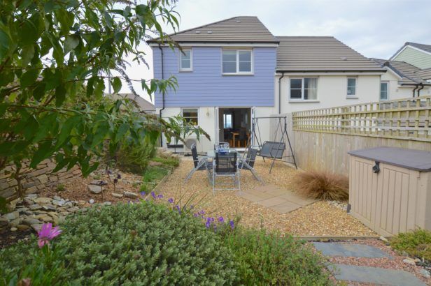 Seascape a holiday cottage rental for 5 in Portreath, 