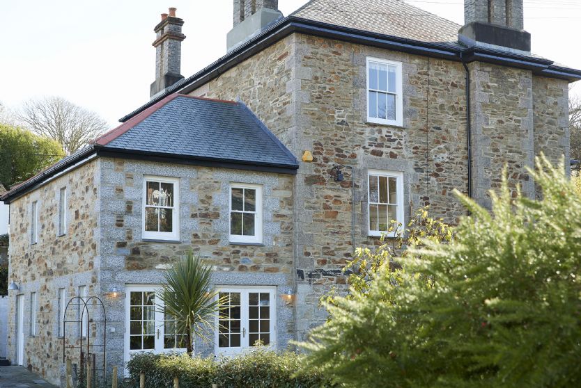 Rosevean House a holiday cottage rental for 12 in St Agnes, 