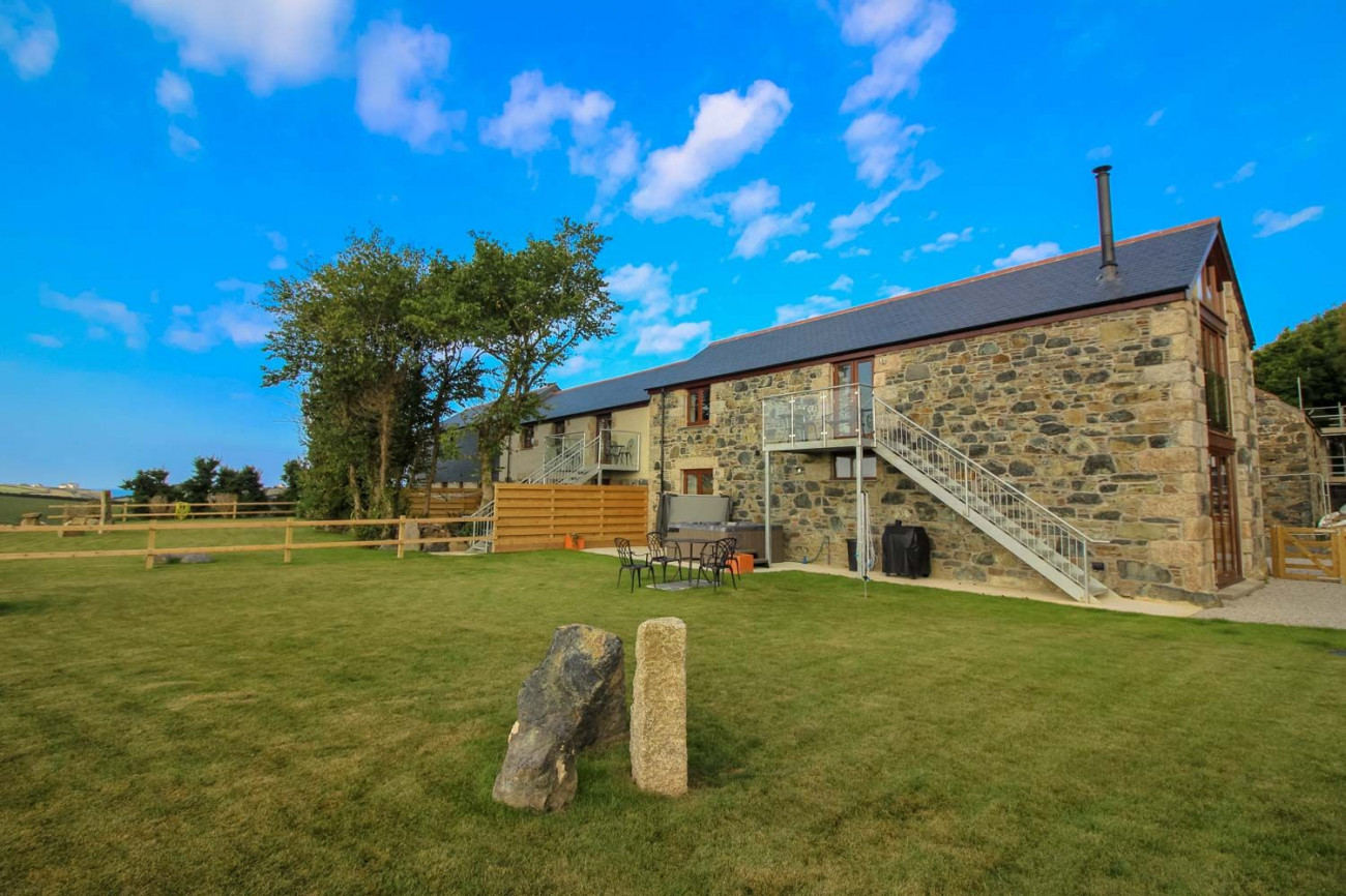 Pol Glas Hall a holiday cottage rental for 4 in The Lizard, 