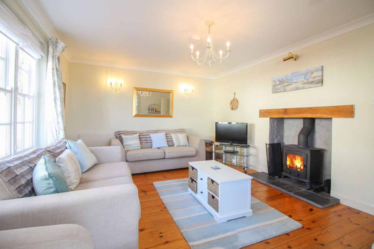 Rose da Mar a holiday cottage rental for 7 in St Just in Roseland, 