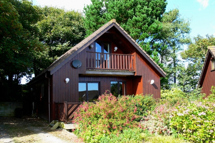 Greenaway Lodge a holiday cottage rental for 6 in Portscatho, 