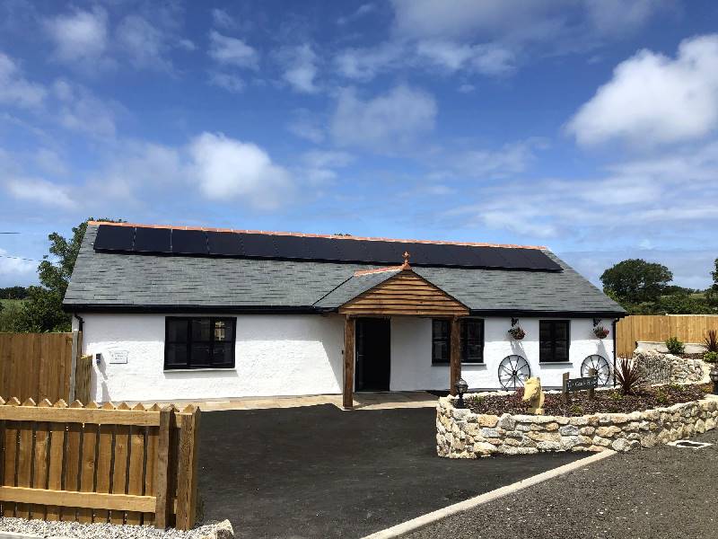 The Coachman's Halt a holiday cottage rental for 4 in Perranporth, 