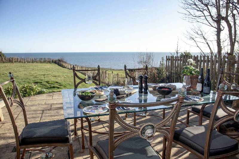 Shimoda a holiday cottage rental for 8 in Sidmouth, 