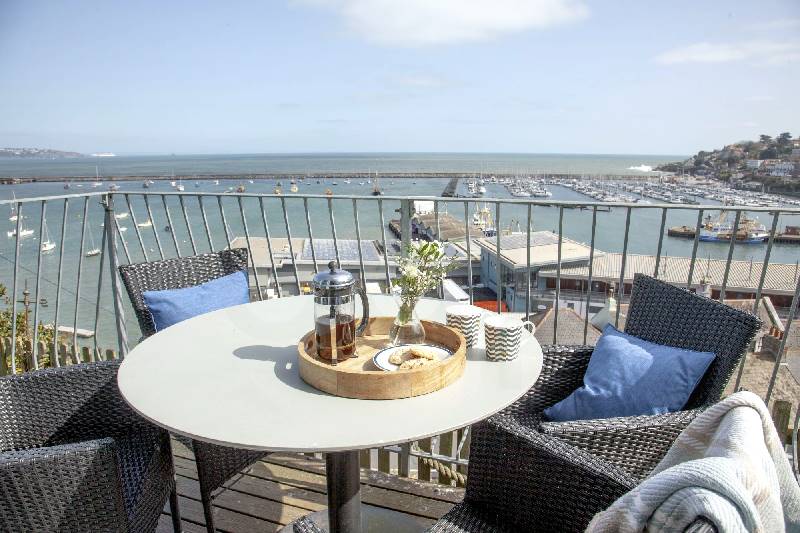 Cliff Cottage a holiday cottage rental for 4 in Brixham, 