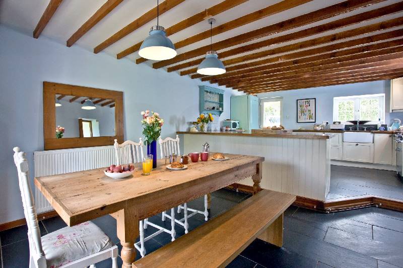 Bunny Cottage a holiday cottage rental for 6 in Lower Trewince, 