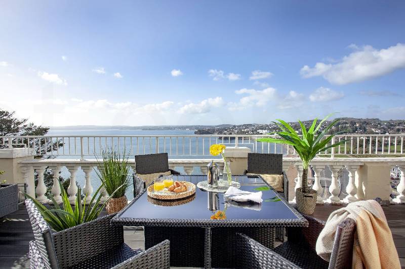 Sea-la-vie, Astor House a holiday cottage rental for 4 in Torquay, 