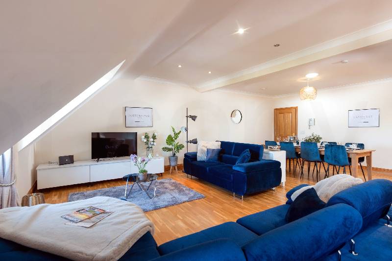 10 The Manor, Porthkidney Sands a holiday cottage rental for 6 in Lelant, 