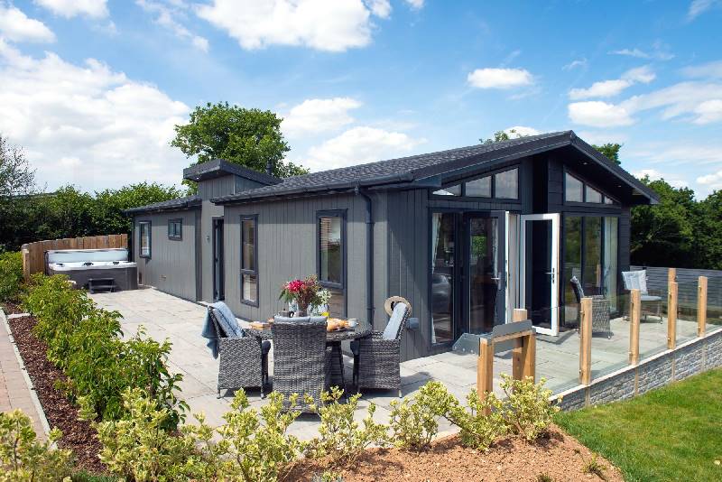 Details about a cottage Holiday at Orchid Lodge, 23 Roadford Lake Lodges
