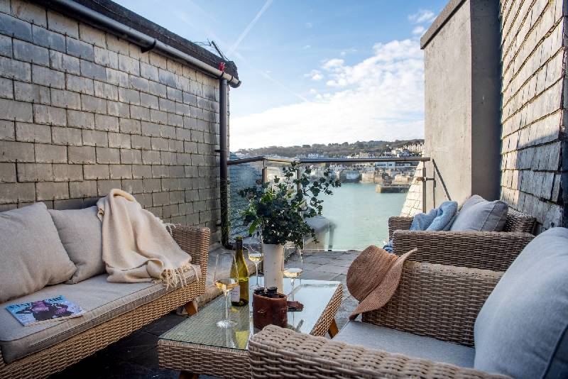Beach Vista a holiday cottage rental for 6 in St Ives, 
