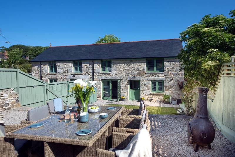 Captains Rest a holiday cottage rental for 4 in Godolphin Cross, 