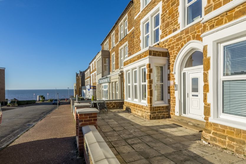 Bay View Apartment a holiday cottage rental for 5 in Hunstanton, 