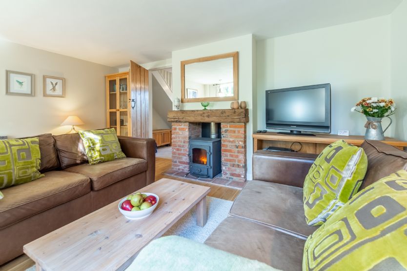 Ayres Cottage a holiday cottage rental for 4 in Burnham Thorpe, 