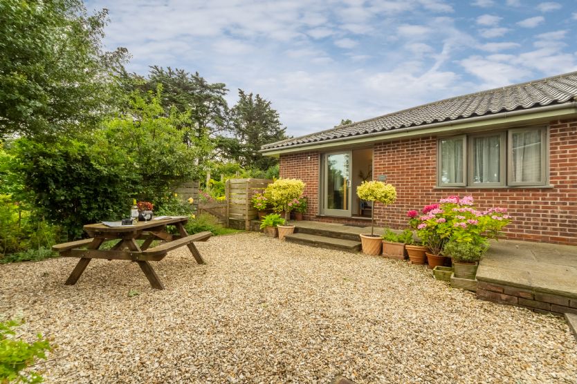 Details about a cottage Holiday at Stiffkey Hideaway