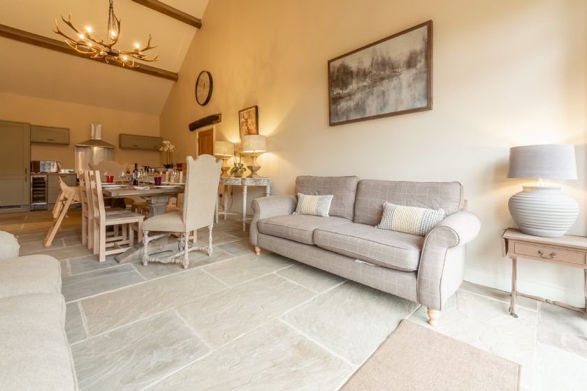 Fallow Folly a holiday cottage rental for 7 in Little Massingham, 